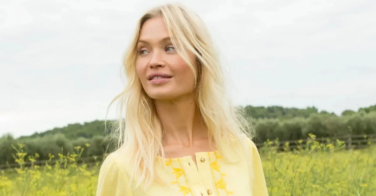 Průvodce světem halenek: Halenky, tuniky a košile jako základ jarního šatníku