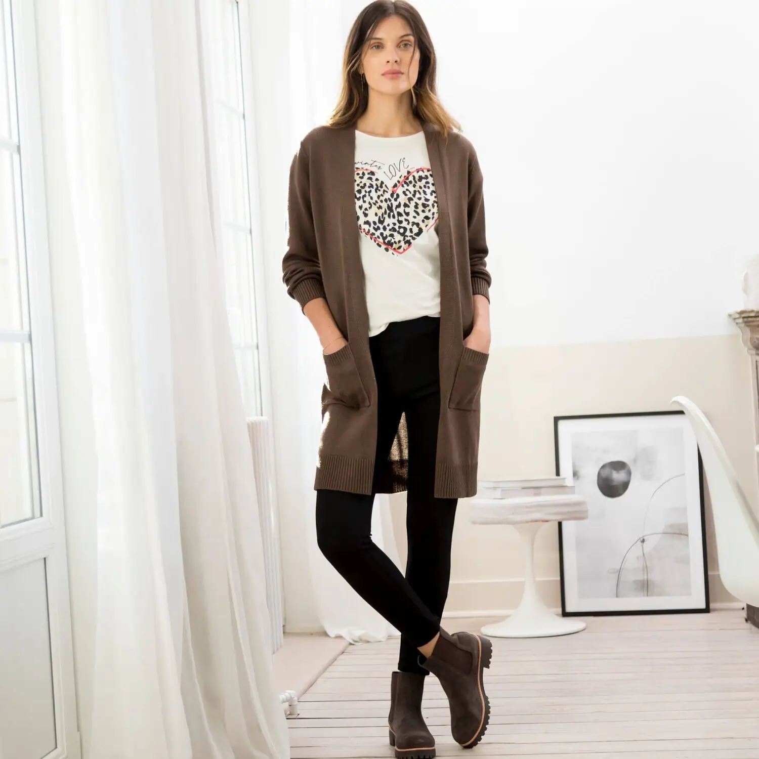 Černé legíny a kardigan